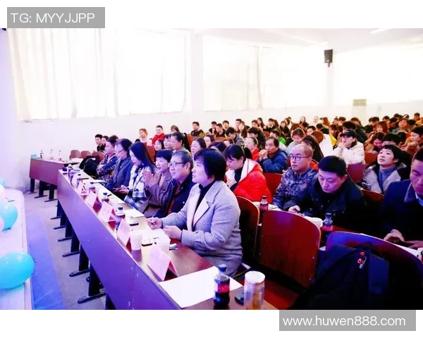 卢锡安化身足球明星模仿秀展现球技魅力与幽默风采